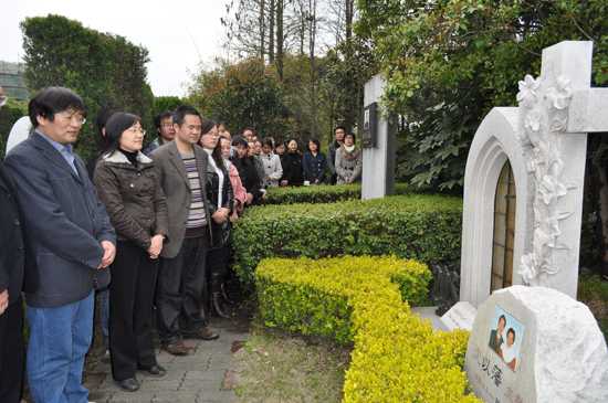 ������ѧԺ��������60����ϵ�л